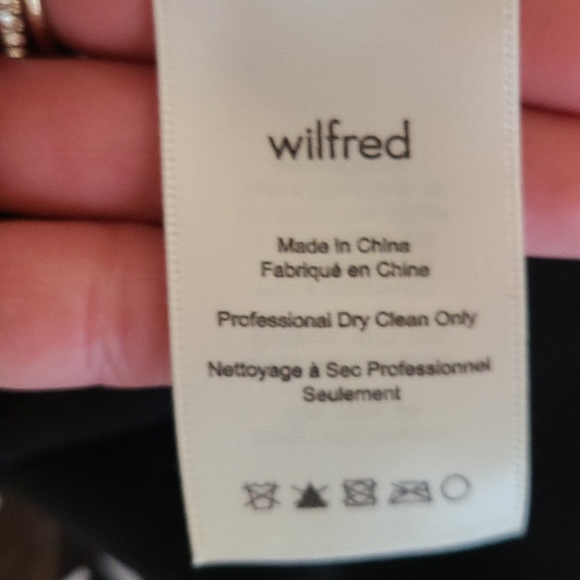 Aritzia Wilfred Sleeveless Top - Picture 6 of 7